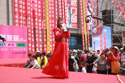 PA旗舰视讯唱响佳美家居群星演唱会